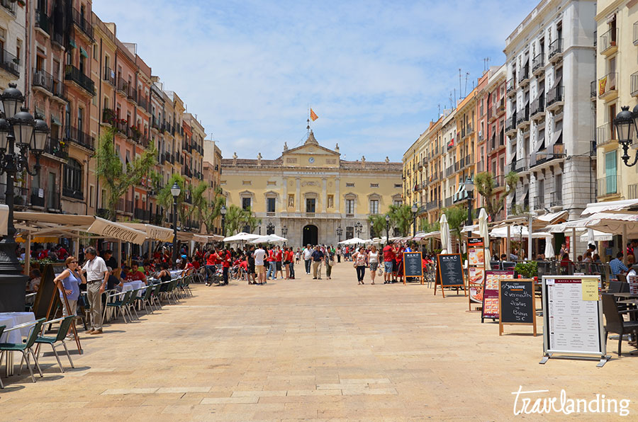 Plazaayuntamientotarragona Travelanding